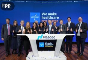 一个超级IPO敲钟，黑石赚翻了